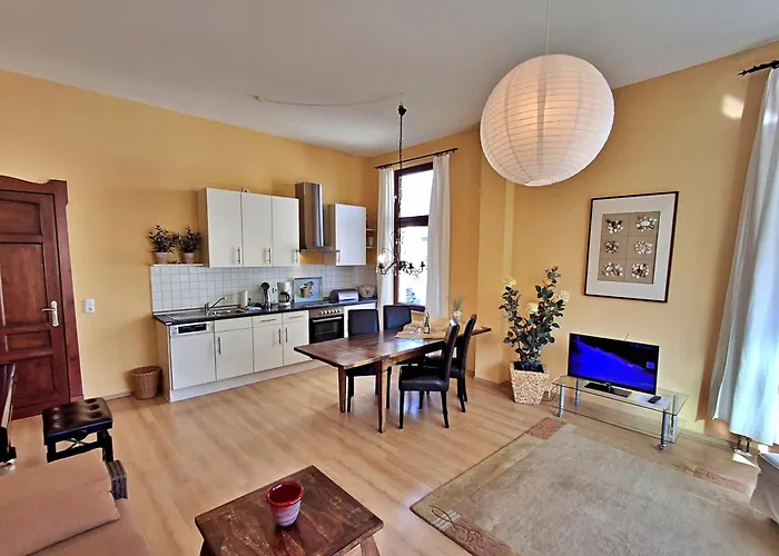 Villa Medici App_ 02 *